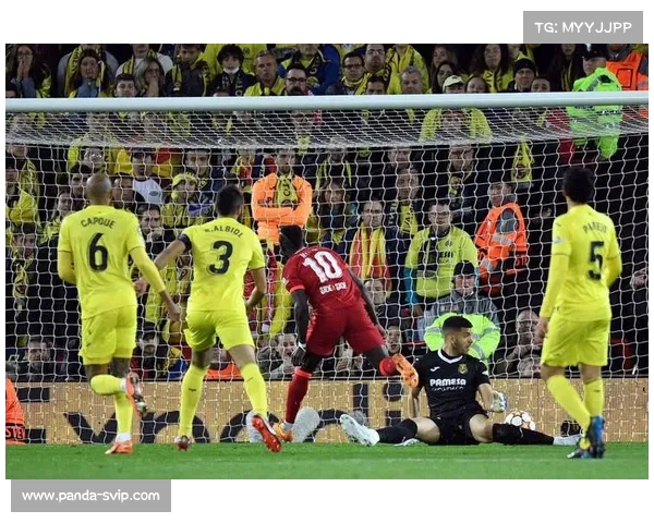 西甲联赛比利亚雷亚尔鲁利飞身扑救