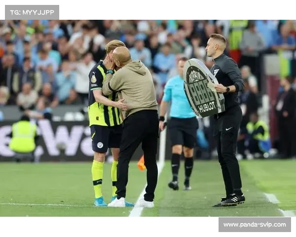 英格兰足球超级联赛西汉姆联客场击败曼城